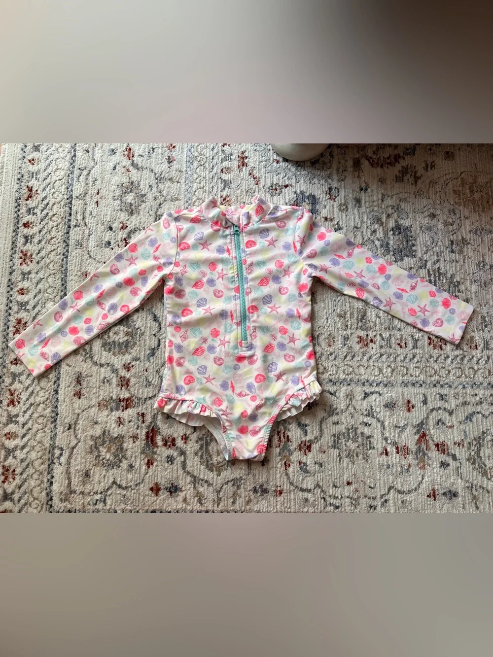 Baby Gap One piece seashell swimsuit rashguard size 4T girls